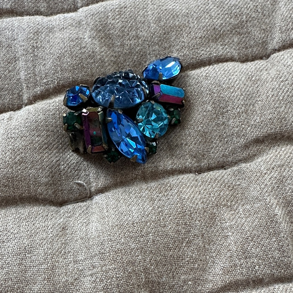 Kramer Elegant Blue and Green Gemstone clip on earring. One. Single piece.